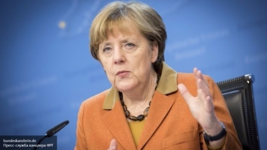 Angela Merkel ramane cancelarul preferat al germanilor - sondaj
