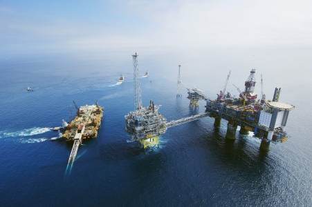 Carlyle Group vrea sa treaca la exploatarea resurselor de gaze naturale detinute in concesiune in Marea Neagra - Guvern