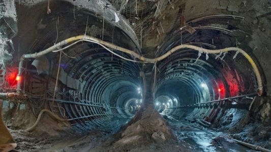 Cartitele metalice incep, la 15 septembrie, sa sape la primului tunel la metroul de Drumul Taberei