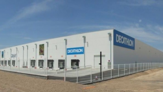 Decathlon a inaugurat in Romania primul centru logistic din Europa de Sud-Est