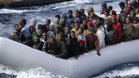 Diaconescu: Se incearca o testare a rutei pentru migranti peste Marea Neagra. Nu e vorba de un val de refugiati ca in 2015