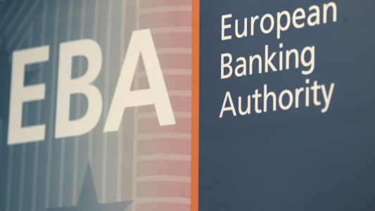EBA: Numarul bancherilor milionari din UE a scazut