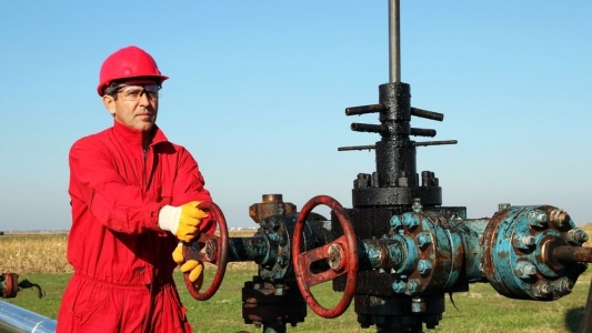 Efectul goanei dupa resurse: Greii industriei petroliere au investit deja 500 mil. euro in Romania