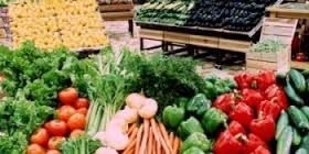 Embargoul impus Rusiei i-ar putea aduce in faliment pe producatorii de legume si fructe din Romania