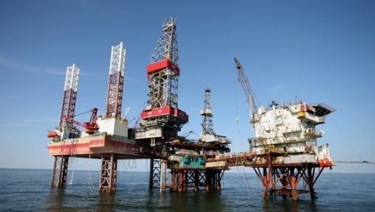 Exxon Mobil pune la bataie contracte de 1,5 miliarde de dolari pentru constructia de platforme si gazoducte in Marea Neagra