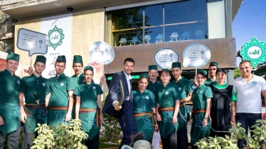 Fondator Calif: Am fost obligat sa angajez personal din Nepal in restaurantele noastre. Vom inchide anul cu afaceri de 7,5 milioane de euro Fondator Calif: Am fost obligat sa angajez personal din Nepal in restaurantele noastre. Vom inchide anul cu afaceri de 7,5 milioane de euro