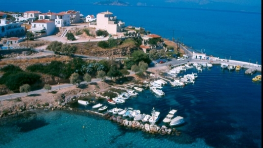 Grecia nu mai inchiriaza strainilor o parte din cele 600 de insule detinute de stat