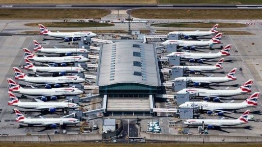 Greva la ROMATSA: Controlorii de trafic de la Otopeni castiga mai mult decat cei de la Heathrow-Londra, la un trafic aerian de patru ori mai mic