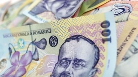 Klaus Iohannis a promulgat cresterea salariilor bugetarilor cu 10%