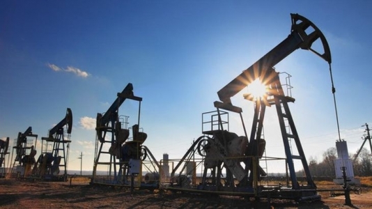 OPEC a imbunatatit estimarile privind cererea de titei, pe fondul cresterii solide a economiei mondiale OPEC a imbunatatit estimarile privind cererea de titei, pe fondul cresterii solide a economiei mondiale