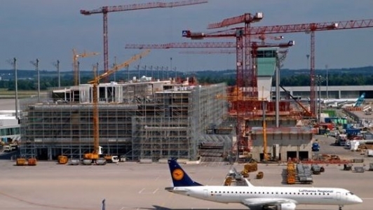 Polonia va investi 9,6 miliarde de dolari intr-un aeroport capabil sa gestioneze 100 de milioane de pasageri pe an