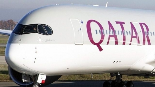 Qatar Airways ar putea deveni unul dintre cei mai mari actionari ai American Airlines