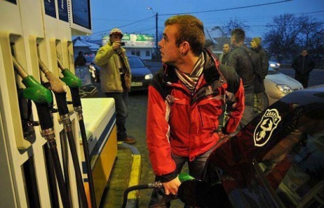 Romania a pierdut statutul de tara europeana cu cea mai ieftina benzina