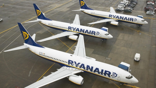 Ryanair lanseaza luni bilete la preturi promotionale de cinci euro catre cinci destinatii de pe Aeroportul Otopeni