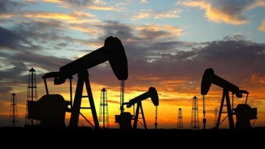 Scenariu-soc pentru petrolisti: titeiul la 40 de dolari barilul. Ce se intampla in Romania