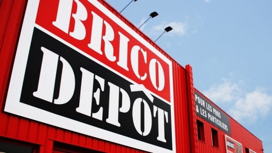 Se deschid primele magazine Brico Depot din Romania