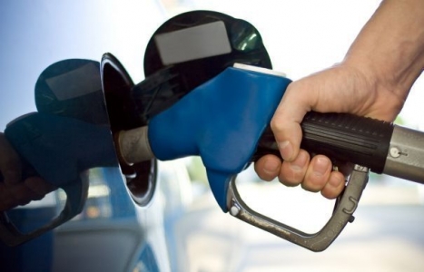Se schimba calculul accizelor in 2015: Se va ieftini benzina? Doua posibile scenarii