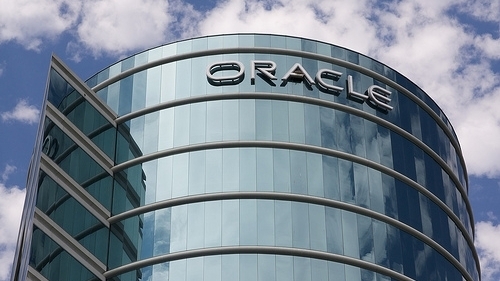Simona Moldovan (Oracle): Romanii sunt in continuare traditionalisti in ceea ce priveste shopping-ul online Simona Moldovan (Oracle): Romanii sunt in continuare traditionalisti in ceea ce priveste shopping-ul online