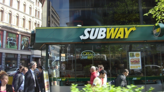 Subway, dat in judecata pentru ca sandvisurile nu respecta dimensiunile oficiale